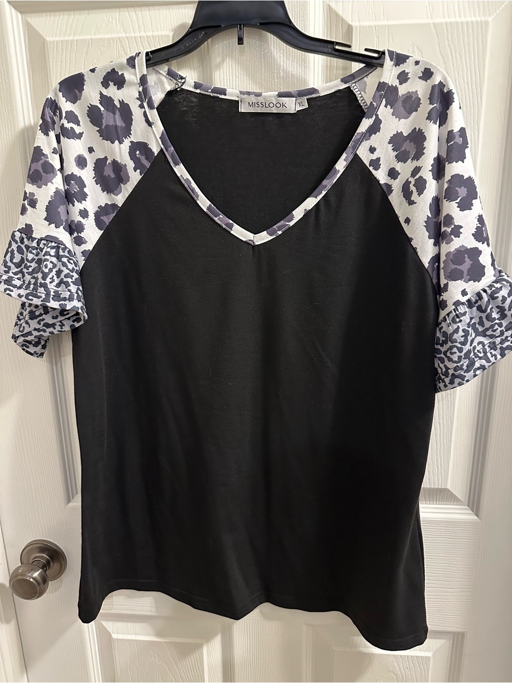 MISSLOOK Black V-Neck Top with Gray Leopard Raglan Sleeves. NWOT Never WORN